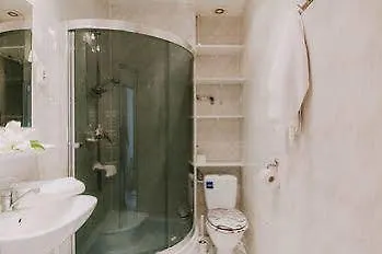 Hotel Bently Old Town 4*