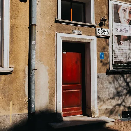 Hotel Bently Old Town 4*